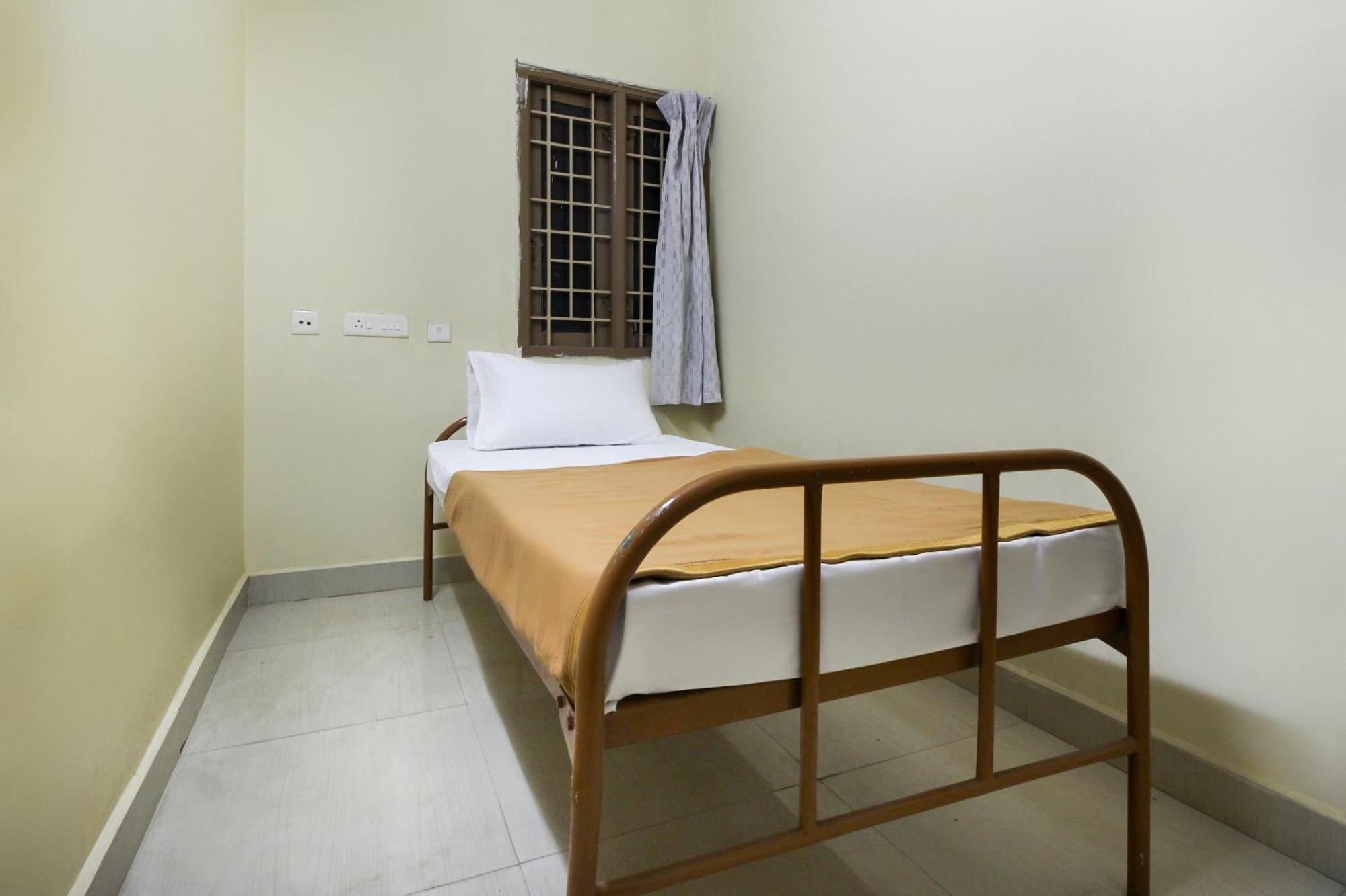 Hotel Spot On Jayalakshmi Residency Non Ac Kovilpatti Exterior foto